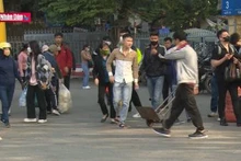 Người dân quay lại Thủ đô sau kỳ nghỉ lễ Tết Dương lịch