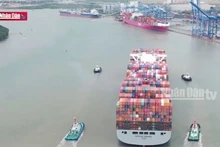 Giải quyết "điểm nghẽn" logistics khu vực Nam Bộ