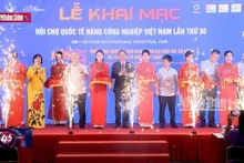 Thúc đẩy phát triển một số ngành công nghiệp mũi nhọn
