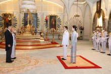 Nhà Vua Thái Lan Maha Vajiralongkorn Phra Vajiraklaochaoyuhua tiếp Đại sứ Phạm Việt Hùng. (Ảnh: Đại sứ quán Việt Nam tại Thái Lan cung cấp)