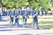 Lực lượng dân quân tự vệ tại Tiền Giang thường xuyên được huấn luyện kỹ năng chiến đấu, sẵn sàng đáp ứng yêu cầu nhiệm vụ.