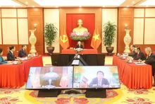Tổng Bí thư Nguyễn Phú Trọng điện đàm với Chủ tịch Đảng Nhân dân Campuchia, Thủ tướng Chính phủ Vương quốc Campuchia Hun Sen. (Ảnh: TTXVN)