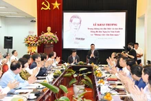 Quang cảnh Lễ khai trương Trang thông tin đặc biệt về Tổng Bí thư Nguyễn Văn Linh. (Ảnh: THỦY NGUYÊN)