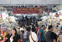 Thương nhân kinh doanh tại 4 chợ thuộc Sở và các chợ trên địa bàn thành phố tham gia dự trữ với giá trị ước khoảng 810 tỷ đồng.