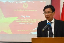 Đại sứ Việt Nam tại Indonesia Tạ Văn Thông phát biểu tại buổi lễ. (Ảnh: Đại sứ quán Việt Nam tại Indonesia)