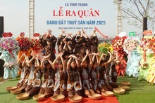 Ủy ban nhân dân xã Vinh Thanh tổ chức lễ ra quân đánh bắt thủy hải sản năm 2025.
