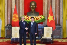 Chủ tịch nước Lương Cường tiếp Thủ tướng Cộng hòa Kyrgyzstan Adylbek Kasimalyev.