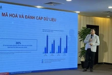 Các chuyên gia chia sẻ thông tin về Ransomware (mã độc tống tiền). (Ảnh: ANH TUẤN)
