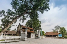 Đền Hát Môn thờ Hai Bà Trưng được công nhận là di tích quốc gia đặc biệt.