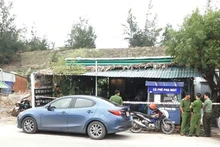 Lực lượng công an điều tra vụ việc ngay sau khi đối tượng dùng súng bắn vào quán cà phê Kim Băng làm 2 người bị thương. 