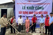 Khởi công 2 ngôi nhà an toàn cho ngư dân có hoàn cảnh khó khăn tại xã Phong Bình.