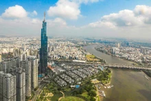Sau 50 năm xây dựng và phát triển, hạ tầng Thành phố Hồ Chí Minh ngày càng đồng bộ, hiện đại. (Ảnh: THẾ ĐẠI)