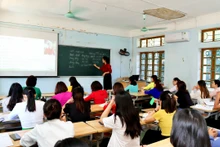Lớp học tiếng dân tộc Mường tại trường Cao đẳng Sư phạm Hòa Bình