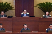 Chủ tịch Quốc hội Vương Đình Huệ tại phiên họp chiều 31/10. (Ảnh DUY LINH) 
