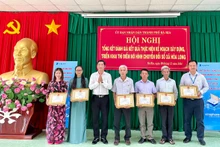 UBND thành phố Bà Rịa khen thưởng 3 tập thể, 6 cá nhân có thành tích xuất sắc trong thực hiện Kế hoạch xây dựng, triển khai thí điểm mô hình chuyển đổi số xã Hòa Long.
