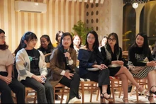 Khách mời thảo luận cùng diễn giả về cơ hội xây dựng nghề nghiệp của phụ nữ trong thế giới Web 3.0.