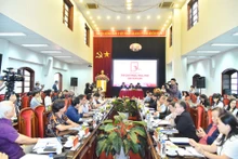 Toàn cảnh Tọa đàm khoa học “Thế giới Nhạc, Họa, Thơ của Văn Cao” tại Báo Nhân Dân.