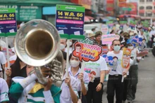 Một cuộc diễu hành được tổ chức tại tỉnh Samut Prakan để nâng cao nhận thức người dân về cuộc tổng tuyển cử. (Ảnh: Bưu điện Bangkok)