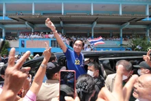 Ông Prayut tuyên bố rời khỏi đảng UTN và rút khỏi chính trường. (Ảnh: UTN)