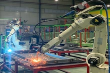 Hoạt động sản xuất tại Khu Công nghệ cao Hòa Lạc.