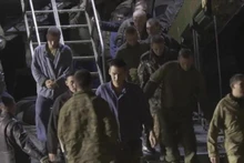 Trao đổi tù nhân Nga-Ukraine. (Ảnh: Anadolu/TTXVN)