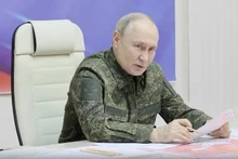 [Video] Tổng thống Putin lần đầu tới Kursk, ra lệnh tăng tốc đánh bại Ukraine