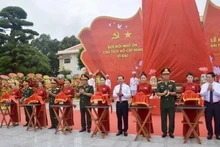Lễ khánh thành Đài tưởng niệm Chủ tịch Hồ Chí Minh