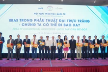 Các đại biểu tham gia hội thảo