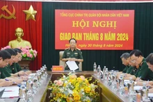  Thượng tướng Trịnh Văn Quyết, Bí thư Trung ương Đảng, Ủy viên Thường vụ Quân ủy Trung ương, Chủ nhiệm Tổng cục Chính trị Quân đội nhân dân Việt Nam chủ trì Hội nghị. Ảnh: Báo Quân đội nhân dân