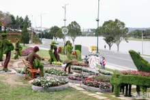 Không gian hoa gắn với thành phố sáng tạo âm nhạc bên hồ Xuân Hương, thành phố Đà Lạt.