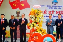 Lãnh đạo Tỉnh ủy, Ủy ban nhân dân tỉnh Lâm Đồng chúc mừng 30 năm thành lập huyện Bảo Lâm (1994-2024).