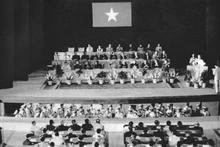 Ngày 27/3/1964, Hội nghị Chính trị đặc biệt do Chủ tịch Hồ Chí Minh triệu tập khai mạc tại Hội trường Ba Đình, Hà Nội. (Nguồn: hochiminh.vn)