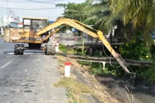 Ảnh minh họa: Huyện Chợ Gạo (Tiền Giang) thực hiện nạo vét kênh, mương để tăng cường tích trữ nước trong mùa khô năm 2024-2025. (Ảnh: NGUYỄN SỰ)