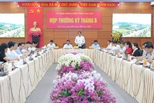 Quang cảnh phiên họp.