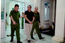 Nguyễn Văn Thắng bị Cơ quan cảnh sát điều tra Công an tỉnh Hưng Yên bắt về tội "Lừa đảo chiếm đoạt tài sản".