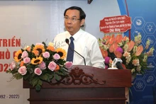 Đồng chí Nguyễn Văn Nên, Ủy viên Bộ Chính trị, Bí thư Thành ủy Thành phố Hồ Chí Minh phát biểu tại lễ kỷ niệm.