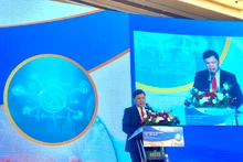 PGS, TS Trần Danh Cường, Giám đốc Bệnh viện Phụ sản Trung ương phát biểu tại Hội nghị.