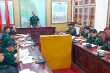 Thiếu tướng Cao Phi Hùng, Phó Tư lệnh Quân khu triển khai công tác phòng, chống bão số 4.