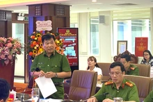 Lãnh đạo Cục Cảnh sát quản lý hành chính về trật tự xã hội thông tin về ứng dụng định danh điện tử. 