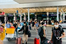Thành phố Hồ Chí Minh tăng cường công tác kiểm dịch y tế tại các cửa khẩu để kiểm soát bệnh đậu mùa khỉ.