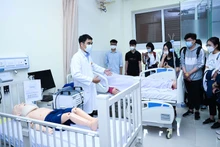 Giới thiệu chương trình đào tạo tại Trường đại học Y Hà Nội (Ảnh: HMU)