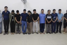 Các đối tượng bị bắt giữ. (Ảnh: CÔNG AN NGHỆ AN)