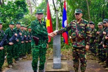 Quá trình tuần tra bảo đảm, tuyệt đối an toàn về người, vũ khí, trang bị, phương tiện và tài liệu. (Ảnh: LÊ THẠCH)