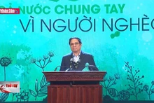 Thủ tướng dự Chương trình "Cả nước chung tay vì người nghèo"