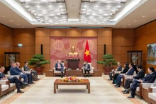 Quang cảnh buổi tiếp. 