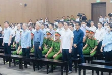 Các bị cáo tại phiên tòa.