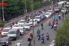 [Video] TP Hồ Chí Minh: Cảnh báo ùn tắc giao thông trong ngày cuối của kỳ nghỉ lễ