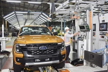 Sản xuất, lắp ráp ô tô Ford Việt Nam tại Công ty TNHH Ford Việt Nam (thành phố Hải Dương).