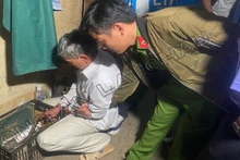 Nơi đối tượng cất giấu hung khí sau khi gây án.