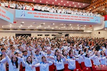 Không khí sôi nổi, trẻ trung mà các đại biểu mang đến Đại hội.
